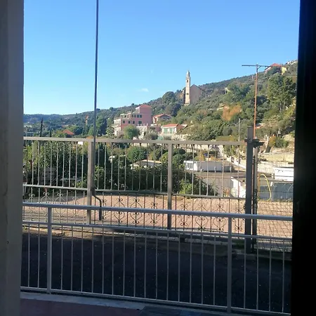 Séjour chez l'habitant Con Terrazza Vista Panoramica Alassio